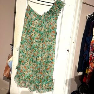 Brand new Zara off shoulder floral dress (Medium)